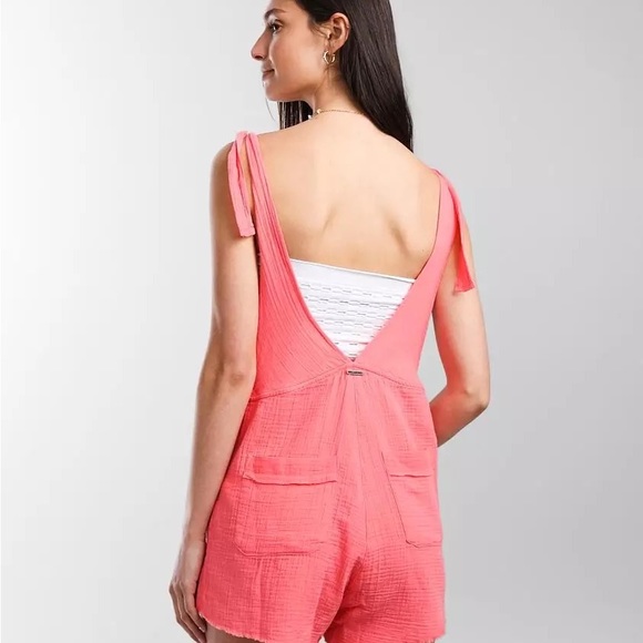 Nwt womens billabong girl on the run jumper in pink (coral) sz large - Picture 2 of 8